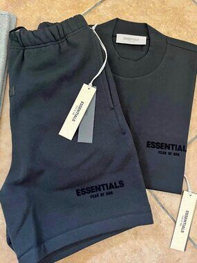 essentials Large brand new Shirt and shorts set